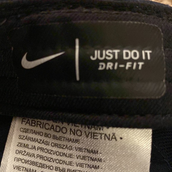 Nike dri fit cap navy blue size infant (12M-24M) - Picture 3 of 3